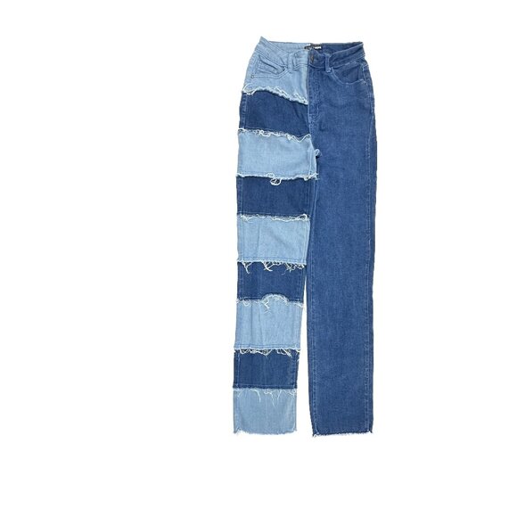 Fashion Nova Straight Raw Hem Distressed Women's size 5 Medium Blue Denim Jeans - Picture 1 of 4